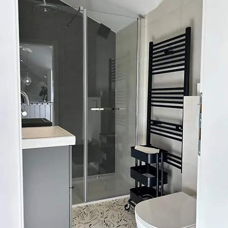 Penthouse Bavis - Brand New Luxurious 3-br - Location In The Center Next To The - Sea View - Buralux Properties