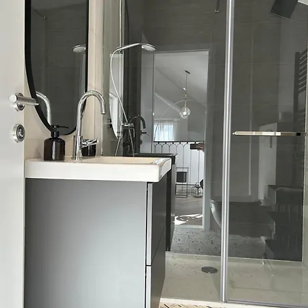 Penthouse Bavis - Brand New Luxurious 3-br - Location In The Center Next To The - Sea View - Buralux Properties *