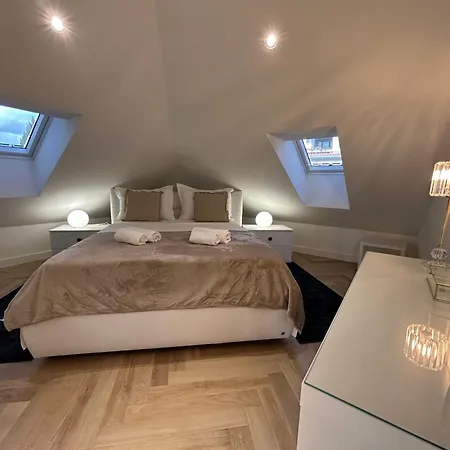 Penthouse Bavis - Brand New Luxurious 3-br - Location In The Center Next To The - Sea View - Buralux Properties *