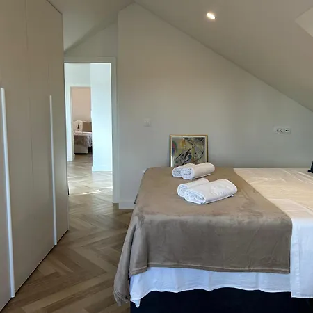 Apartman Penthouse Bavis - Brand New Luxurious 3-br - Location In The Center Next To The - Sea View - Buralux Properties *