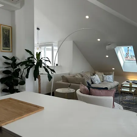 Penthouse Bavis - Brand New Luxurious 3-br - Location In The Center Next To The - Sea View - Buralux Properties * Spalato