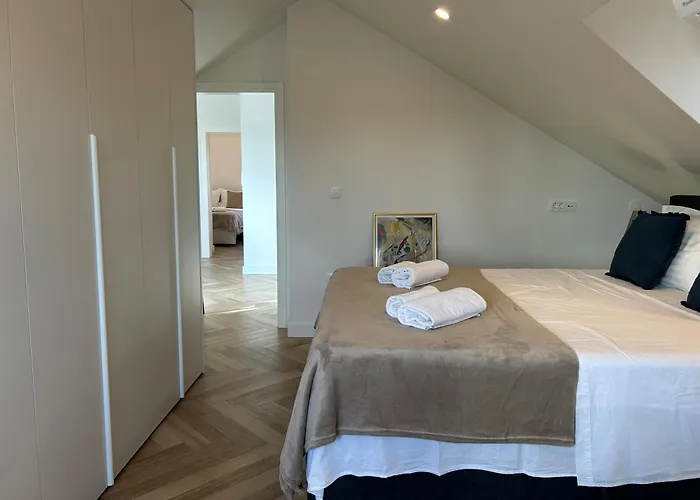 아파트 Penthouse Bavis - Brand New Luxurious 3-br - Location In The Center Next To The - Sea View - Buralux Properties *