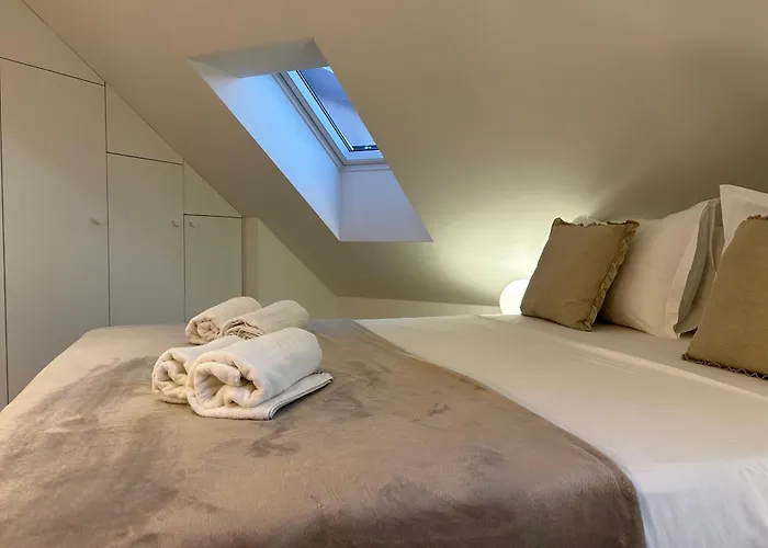 아파트 Penthouse Bavis - Brand New Luxurious 3-br - Location In The Center Next To The - Sea View - Buralux Properties *