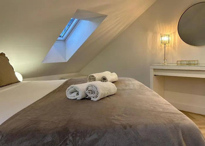 Penthouse Bavis - Brand New Luxurious 3-br - Location In The Center Next To The - Sea View - Buralux Properties 아파트 *