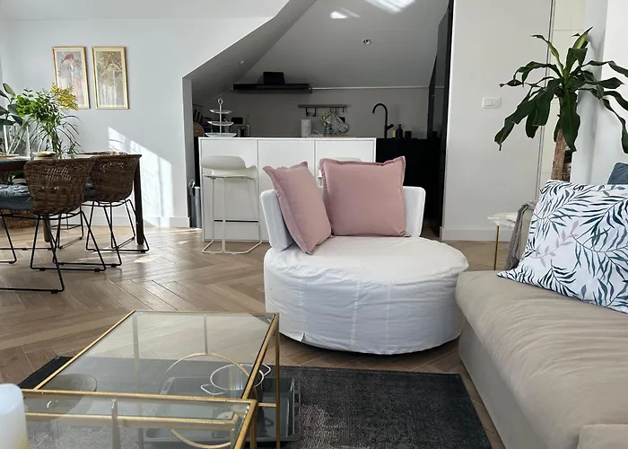 아파트 Penthouse Bavis - Brand New Luxurious 3-br - Location In The Center Next To The - Sea View - Buralux Properties 스플리트