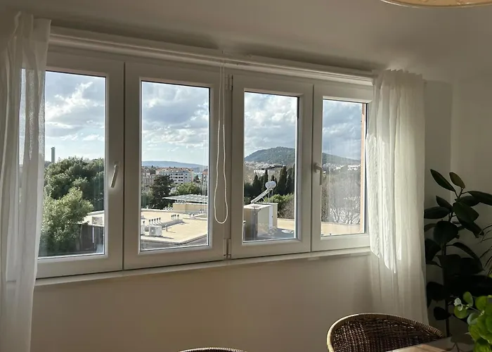 Penthouse Bavis - Brand New Luxurious 3-br - Location In The Center Next To The - Sea View - Buralux Properties 스플리트