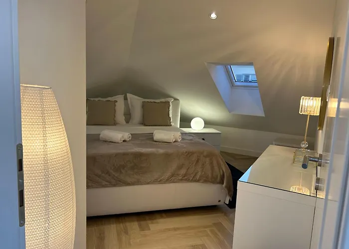 아파트 Penthouse Bavis - Brand New Luxurious 3-br - Location In The Center Next To The - Sea View - Buralux Properties *